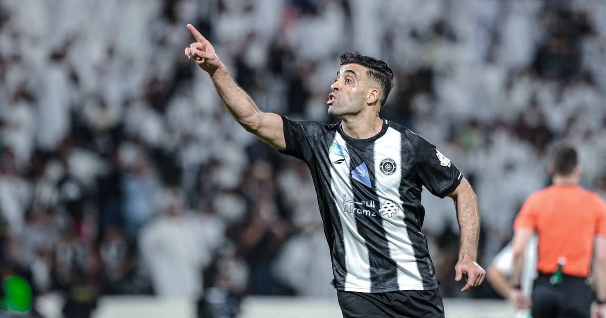 حمد الله يعد لاعبي أولمبيك آسفي بمكافأة مالية في حال التتويج بكأس العرش