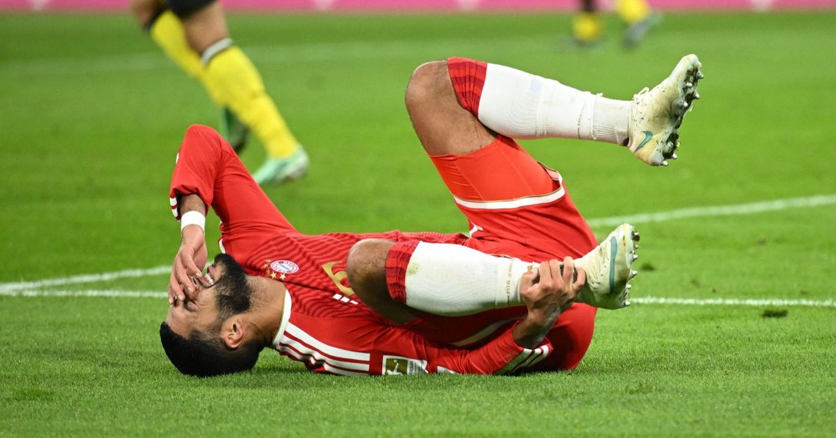 بايرن يفقد صيباري وغنابري للإصابة ويحتفل بالأمير الذهبي كين