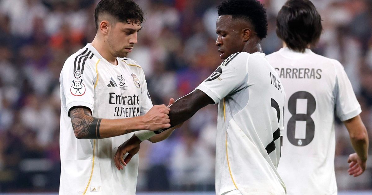 مفاجأة.. "لاعبون بارزون" في ريال مدريد يطالبون برحيل فالفيردي