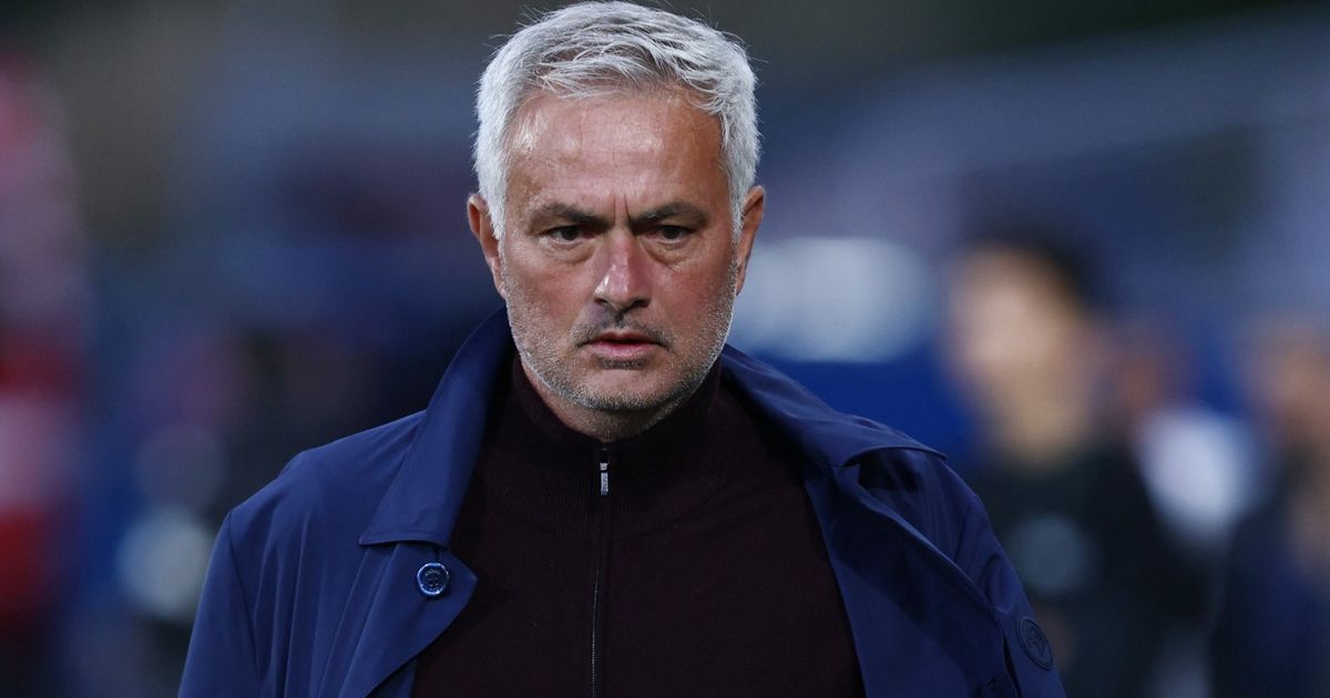 مساحات سبورت : جوزيه مورينيو يطالب ريال مدريد بالتعاقد مع قلب دفاع ومودريتش جديد