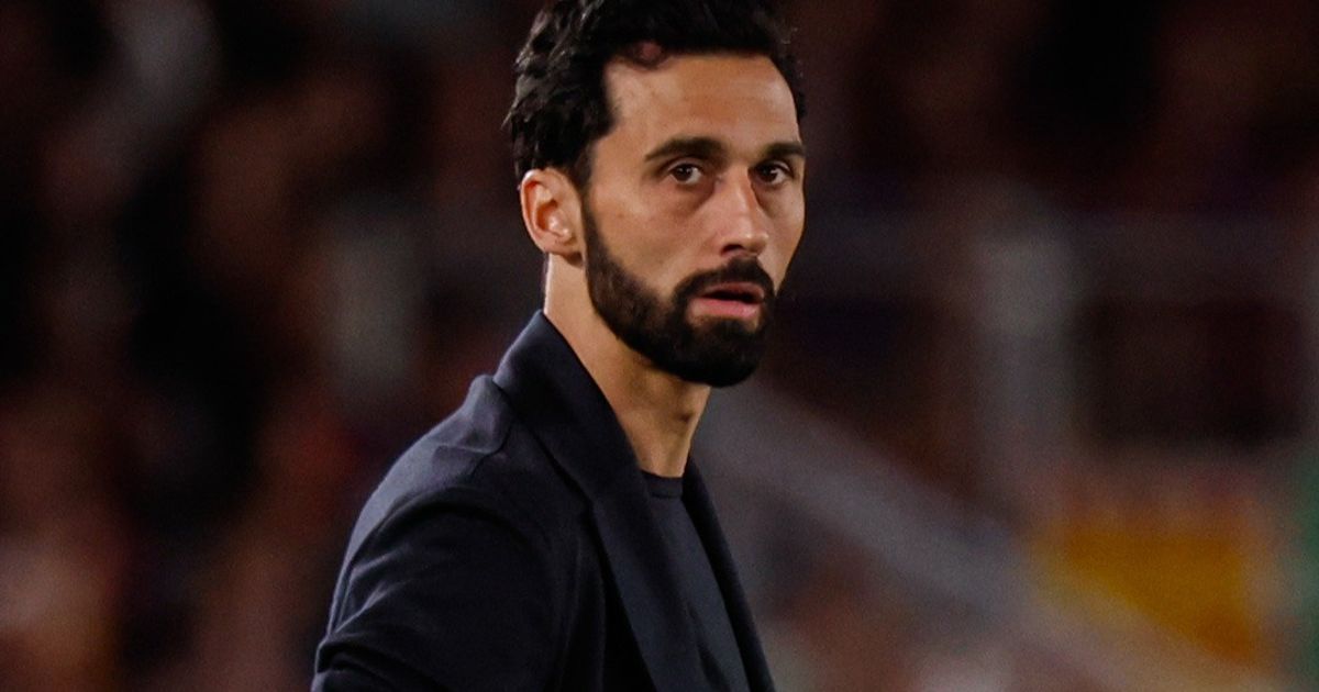 رغم الأزمات.. أربيلوا يواصل "حماية" مبابي ولاعبي ريال مدريد