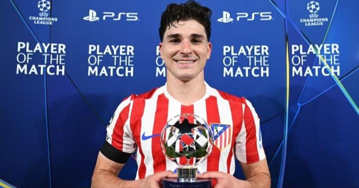 رئيس أتلتيكو مدريد يحسم مصير ألفاريز ويؤكد أنه لا يحب VAR