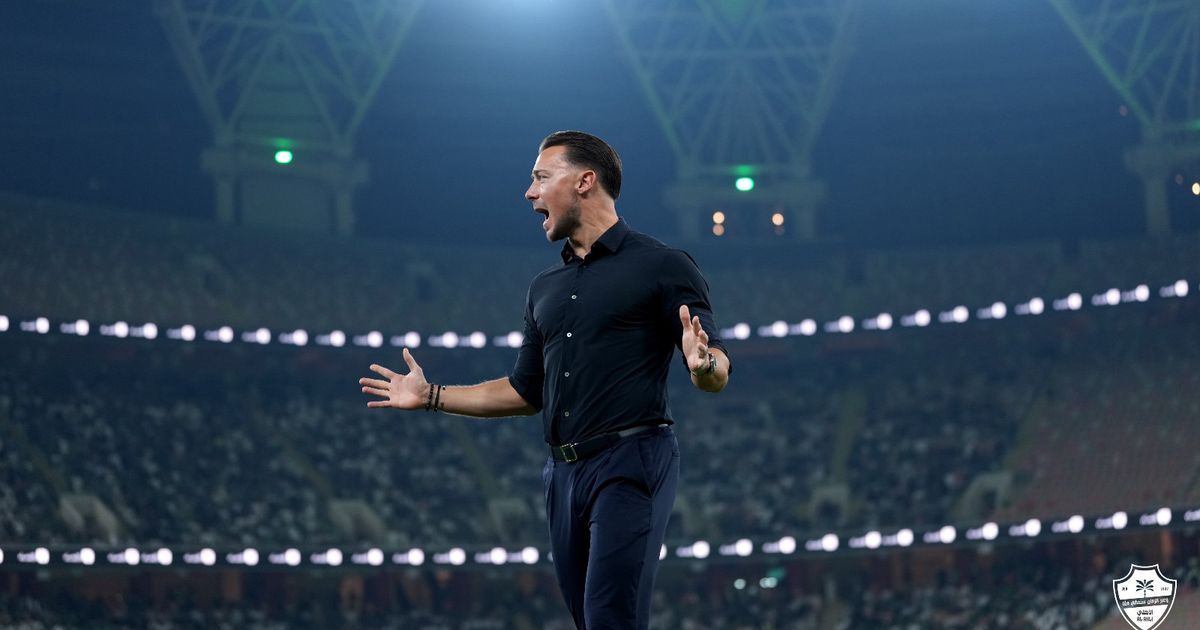 ماتياس يايسله يتجاهل الانتقادات ويعوّل على "ذكاء" الأهلي أمام الشارقة