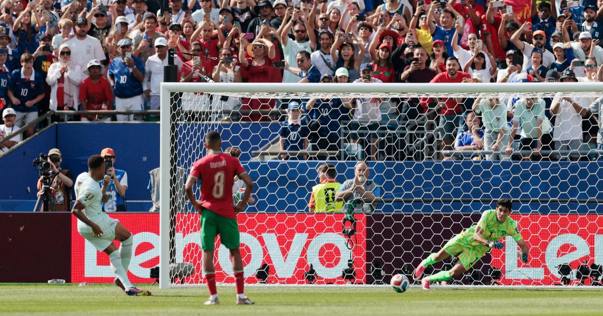 مساحات نيوز : بونو يعادل رقماً قياسياً في التصدي لركلات الجزاء بكأس العالم
