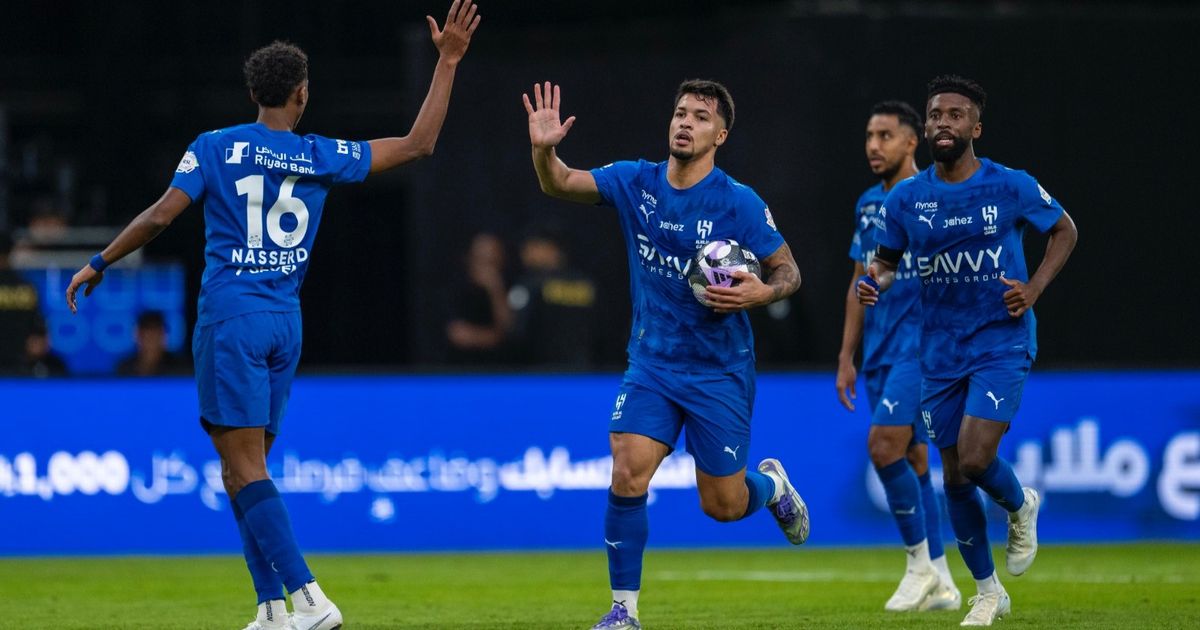 شاهد.. "العائد" ليوناردو يسجل هدفين وينقذ الهلال من فخ الأخدود في دوري روشن