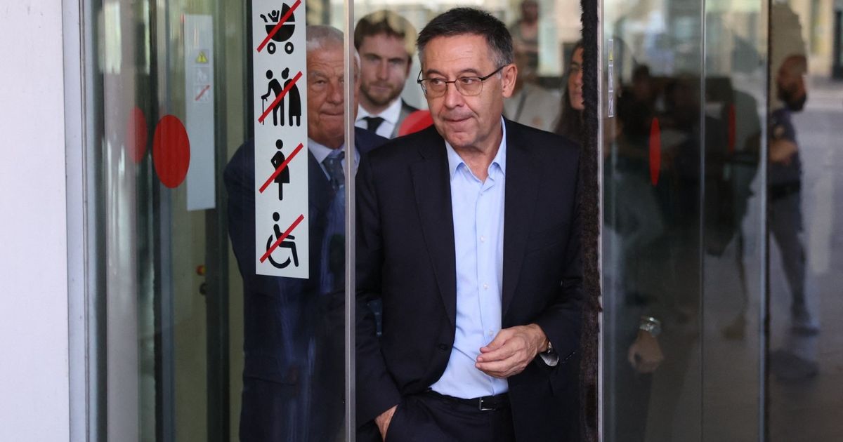 برشلونة يواصل ملاحقة بارتوميو بطلب استدعاء غريزمان للشهادة