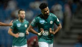 في انتظار "الانضباط".. الحكم ينهي مواجهة الاتفاق وأربيل