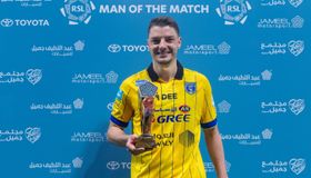 أندريه جيروتو الأفضل وياسين بونو الأسوأ في مباراة الهلال والتعاون