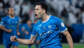 شاهد.. الهلال يحسم الكلاسيكو أمام الاتحاد ويستعيد صدارة الدوري السعودي