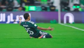 الدرعية يترقب.. توقف مفاوضات الهمامي أفضل لاعب بالخليج مع الشباب