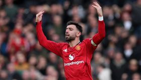 برونو فرنانديز يحطم رقم بيكهام ويكشف طموح مانشستر يونايتد في المربع الذهبي