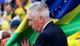 رئيس البرازيل يسخر من أنشيلوتي وطائرة المنتخب "الفارغة"