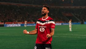 المخضرم جيرو يهدي ليل فوزاً قاتلاً على لانس بالدوري الفرنسي
