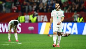 بعد آيت نوري.. غويري يغادر معسكر الجزائر بسبب الإصابة