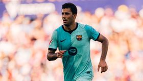 تشكيلة برشلونة المتوقعة ضد راسينغ سانتاندير في الدوري الإسباني