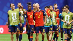 الإصابات تنهي مشوار جناحي إسبانيا ومدافع إنجلترا بكأس العالم