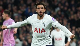 شاهد.. مرموش يسجل أخيراً ويمنح توتنهام أول فوز بالدوري الإنجليزي