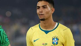 كشافة برشلونة توصي ديكو بالتعاقد مع مدافع البرازيل الشاب