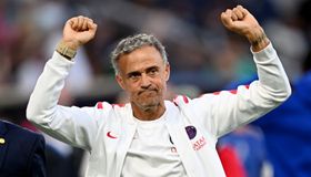 باريس سان جيرمان ولويس إنريكي يُطاردان ريال مدريد