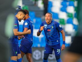 الفتح يزيد من صعوبة موقف الشباب في الدوري السعودي