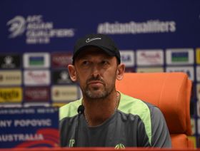 مدرب أستراليا يرجّح فوز فريقه على "المنتخب السعودي القوي جداً"