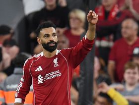 كم هدفاً يحتاجه محمد صلاح ليصبح الهداف التاريخي للدوري الإنجليزي؟