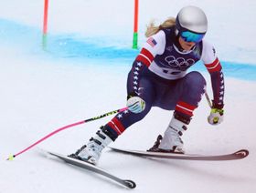 اعتراف صادم من متزلجة أميركية بعد نجاتها من بتر الساق