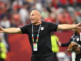 تحذير شديد اللهجة للاعبي منتخب مصر بسبب "السوشيال ميديا"