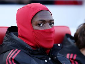 ليفربول يدعم كوناتي ضد "الإساءات العنصرية البغيضة" من جماهير غلطة سراي