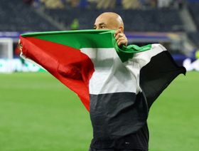 "فيفا" يرد على إمكانية معاقبة حسام حسن بسبب علم فلسطين