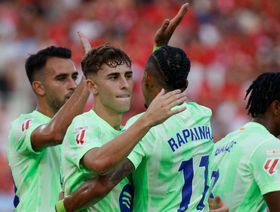 شاهد.. توريس يسجل "هدفاً مريباً" لبرشلونة أمام مايوركا