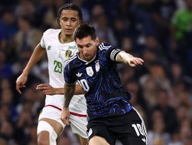 موريتانيا تحرج أبطال العالم.. وحارس الأرجنتين يدق ناقوس الخطر