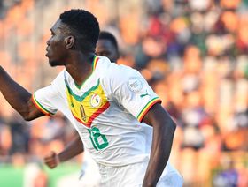 السنغال تهزم الكاميرون وتتأهل إلى ثمن نهائي كأس أمم إفريقيا