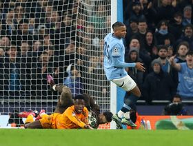 غلطة سراي يحسم اتفاقه مع سيتي لضم أكانجي.. واللاعب "لم يُقرر بعد"