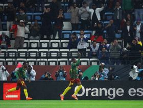 نجم الكاميرون لا يخشى جمهور المغرب: مشجعو دورتموند أكثر عدداً منهم