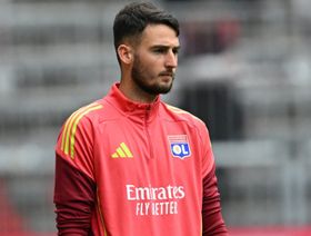 الهلال يستعد لحسم صفقة "ذكية" من ليون مقابل 350 ألف يورو فقط