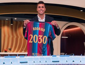 184 مليون يورو.. برشلونة ينفق ثروة في الميركاتو ويخسر خوليان ألفاريز