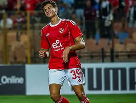 تعرف على نصيحة توروب مدرب الأهلي لمهاجمه صاحب الـ17 عاماً