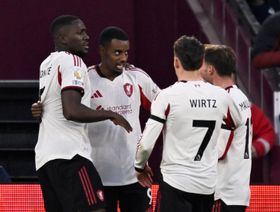 شاهد.. إيزاك ينهي صيامه عن التسجيل مع ليفربول في الدوري