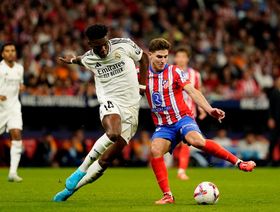 وكيل ألفاريز يوضح حقيقة عرض ريال مدريد مقابل 150 مليون يورو