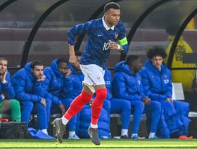 فرنسا تترقب "هدية مصر" أمام إسبانيا