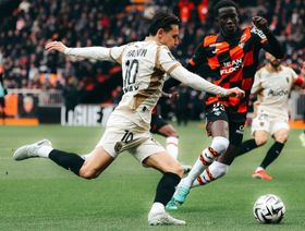 لوريان يوجّه ضربة موجعة للانس في الصراع على صدارة الدوري الفرنسي