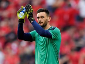 رسمياً.. لوس أنجلوس يُعلن تعاقده مع لوريس من توتنهام