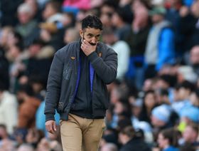 رغم النتائج الكارثية.. مانشستر يونايتد يستبعد إقالة أموريم