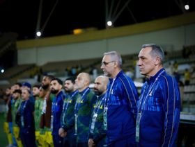 جورجيوس دونيس يحض اللاعبين السعوديين على القتال و"اقتناص الفرصة"