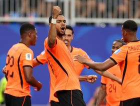 غاكبو يشارك مع هولندا ضد المغرب رغم تلقيه خبراً مفجعاً