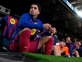 برشلونة "يحمّل" الهلال مسؤولية أزمة تسجيل جواو كانسيلو