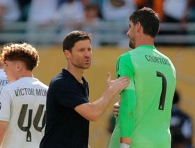 كورتوا: لا تصدقوا ما يُكتب على تويتر.. الهلال فريق عظيم