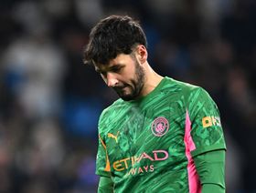مانشستر سيتي يتخذ قراراً حاسماً بشأن حارسه "الغاضب من دوناروما"
