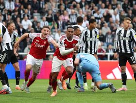 أرسنال يستعين بـ"سلاح ليفربول" ويصعق نيوكاسل ويقترب من القمة